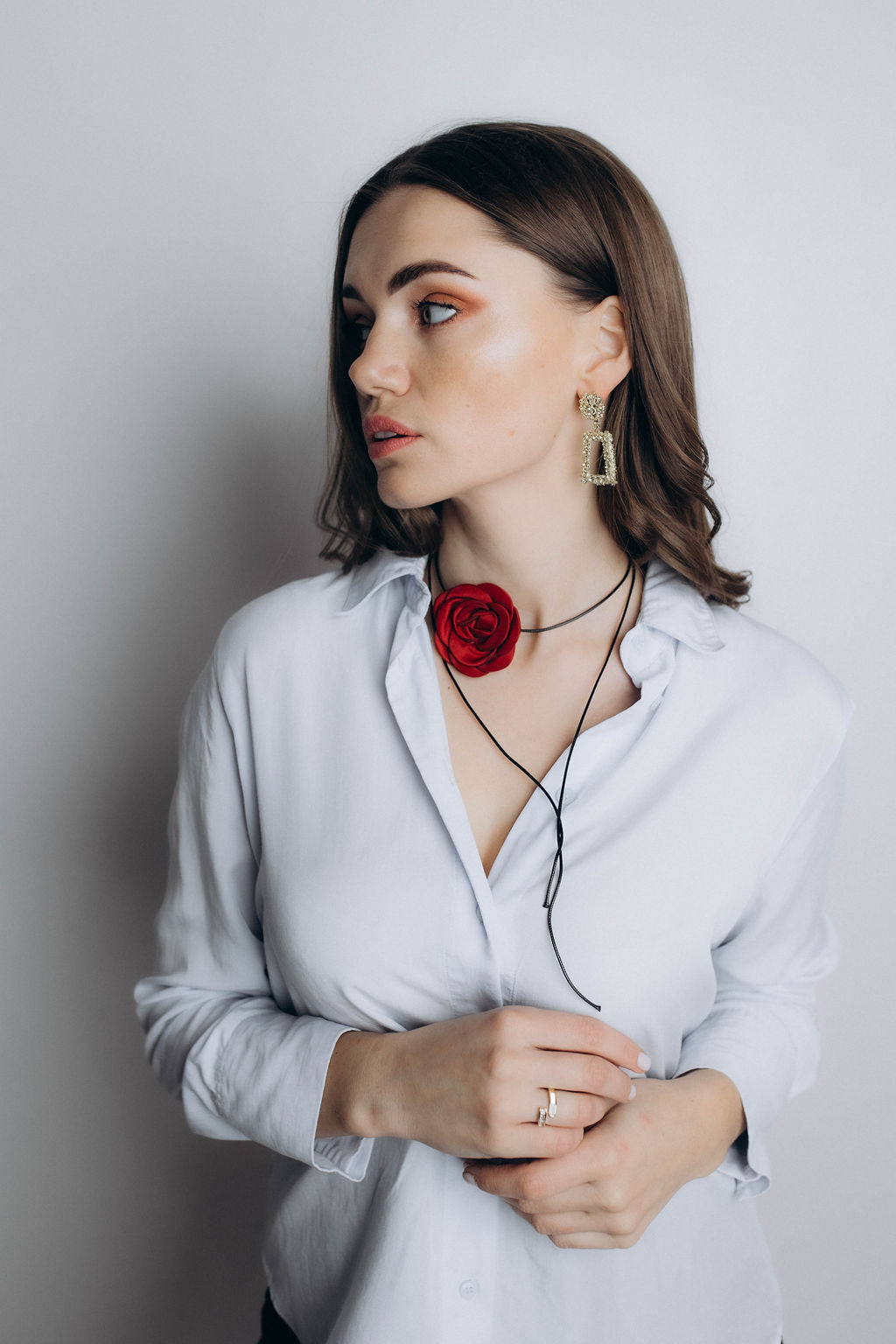 Gredzens zelta krāsā