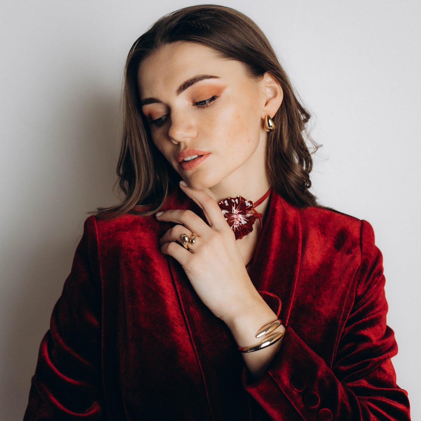 Čokers sieviešu - Meitene Zeltene Rotas