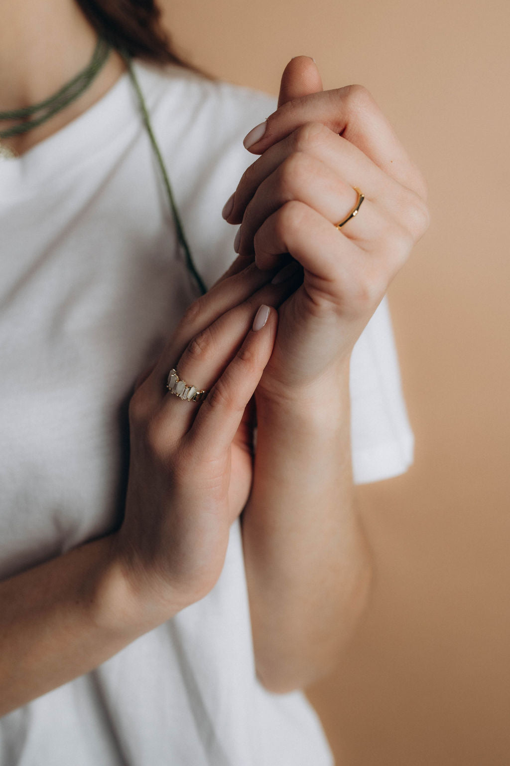 Smalks zelta krāsas gredzens