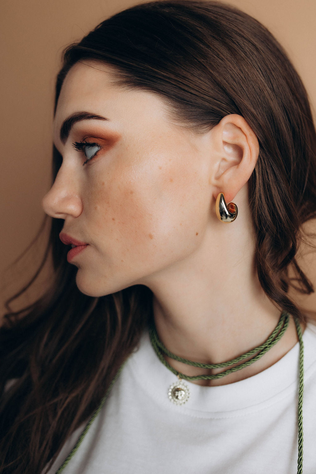 Lāsītes auskari zelta vai sudraba krāsā