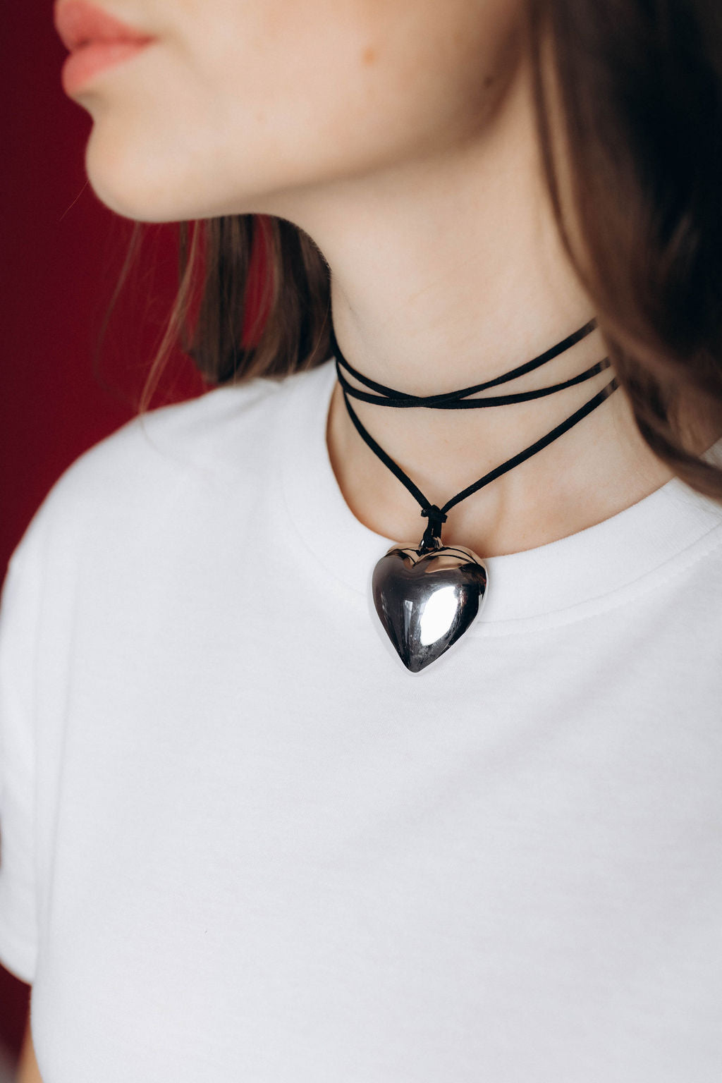 Sudraba krāsas sirds čokeris