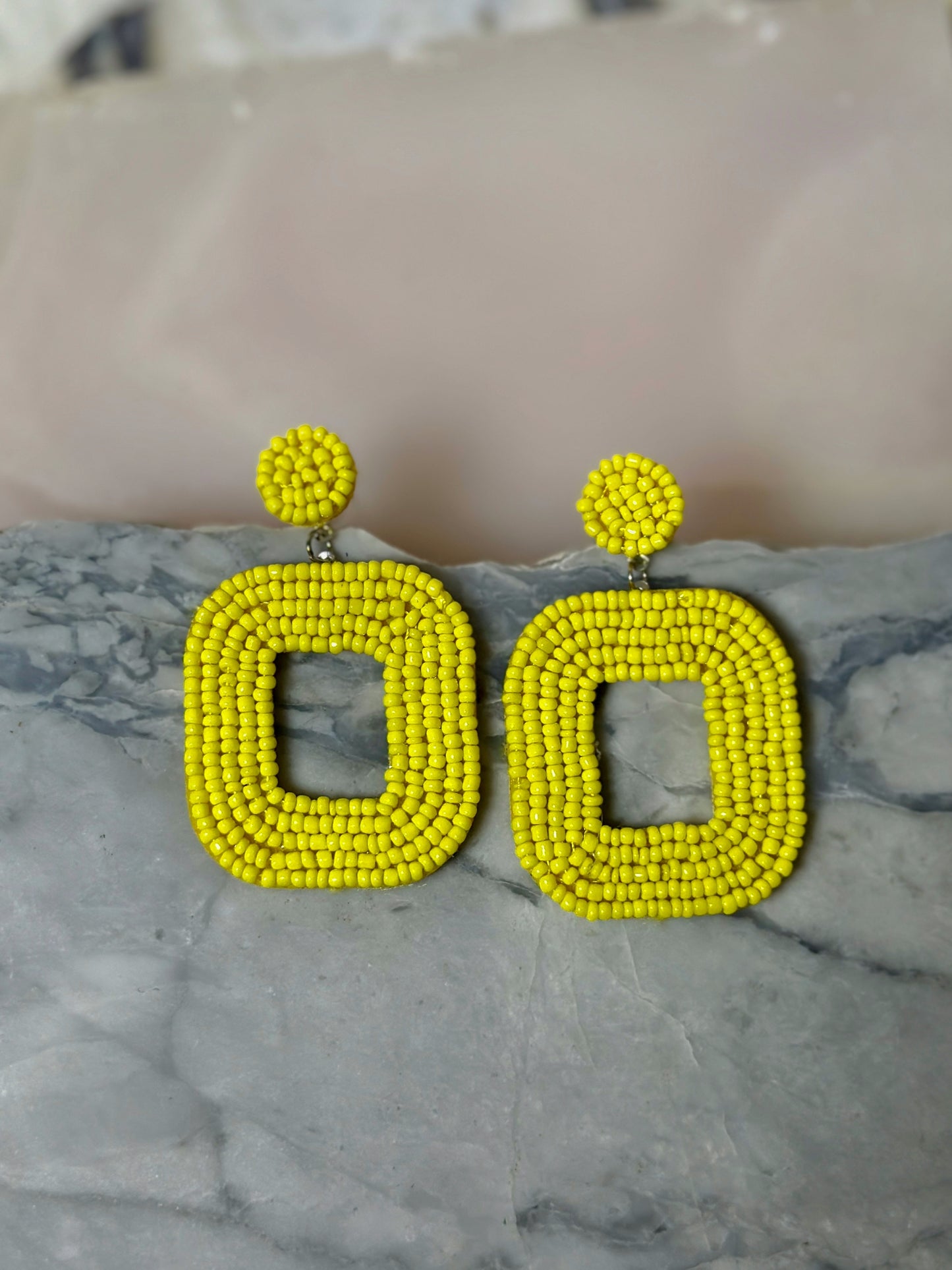 Dzelteni, pērlīšu auskari