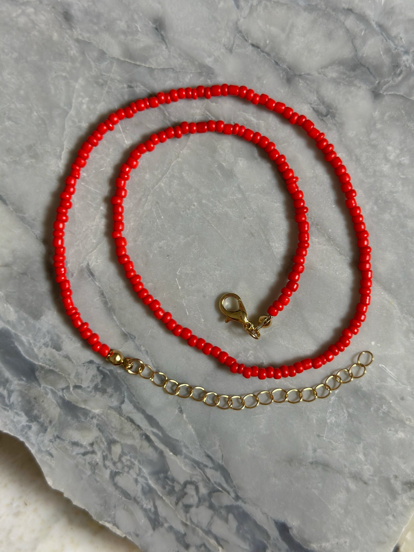 Čokers Kaklarota Sarkanā Krāsā