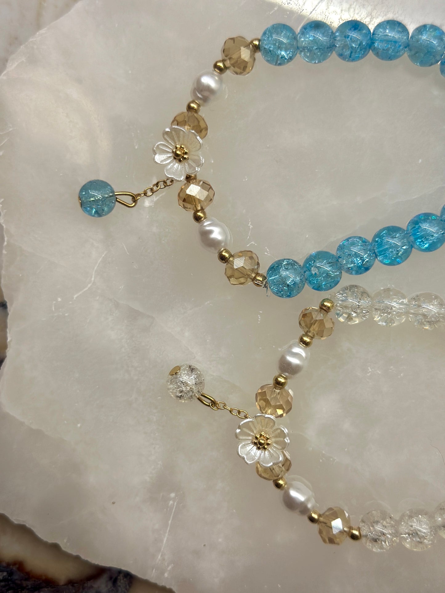 Pērlīšu rokassprādze zilā krāsa